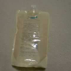 新品未使用 L`OREAL エモリエント シャンプーの画像