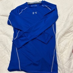 【決定】アンダーシャツ　UNDER ARMOUR ブルー