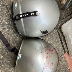 バイクヘルメット2個の画像