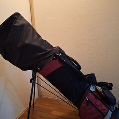 男性用ゴルフクラブセット　キャディバッグ付き12本の画像
