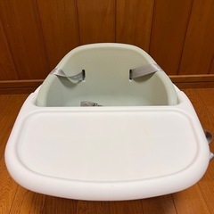 ブースターチェア
の画像