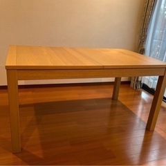 ダイニングテーブルセットの画像