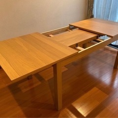 ダイニングテーブルセットの画像
