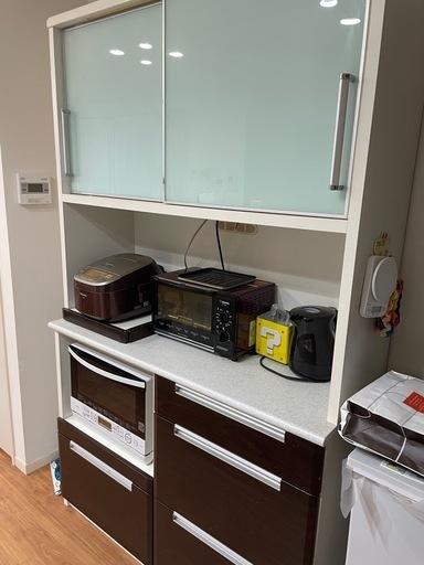 【成約済】カップボード　食器棚※家電は付きません