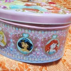 ディズニー プリンセス缶の画像