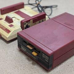 初代ファミコン 本体(HVC-001) + ディスクシステムの画像
