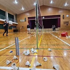 毎週日曜18時バドミントン