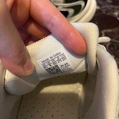 adidas 27.5の画像