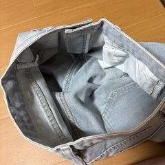 新品ダメージジーンズの画像