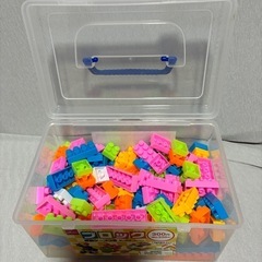 美品✨ブロック(収納ケースつき)の画像