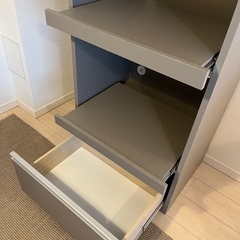 [中古/美品]家電が３段置ける 省スペースにおすすめなコンパクトレンジ台 スイムの画像