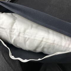 (A-122) クッション 正方形 黒 55cm 無地 シンプルの画像