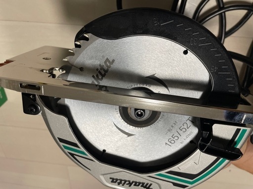 マキタ　makita M565 電気マルノコ