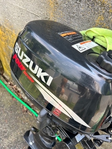 スズキ5馬力船外機