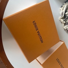 ルイヴィトンパッケージ箱2つやや訳ありの画像