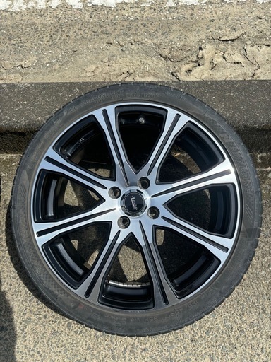 17インチ　タイヤ、ホイールセット