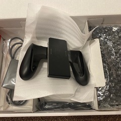 Nintendo Switch 本体 ブラック Joy-Con付き
の画像