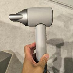 ヘアドライヤー 2億高濃度マイナスイオン 静電気抑制 NTC温度制御システム 過熱保護 恒温ヘアケア 髪質改善 5段階温度調節&3段階風量 【温冷リズム】 マグネット式ノズル付き 小型 コンパクト 静音 PSE認証済みの画像