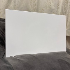 シンプル　白　モニター台の画像