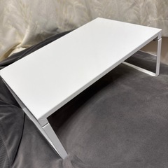 シンプル　白　モニター台の画像