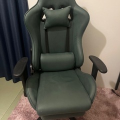 ゲーミングチェア 収納オットマン付き