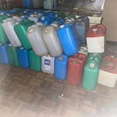灯油ポリタンク　残り3個