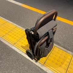 ベビーカー
の画像