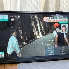 テレビ　37型　スタンド無し　保護パネル付きの画像