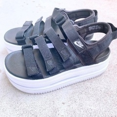 NIKE サンダルの画像