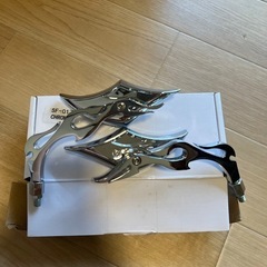 新品バイクのミラーの画像