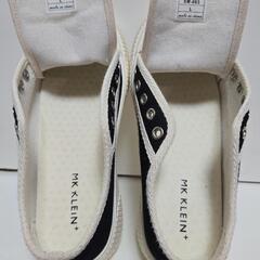 MK Klein 黒白スニーカー サイズ L 24.0の画像