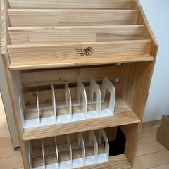 【美品】2段絵本棚　天然木　モンテッソーリ教育の画像