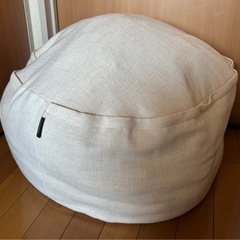 クッションになる布団収納 アイボリーの画像