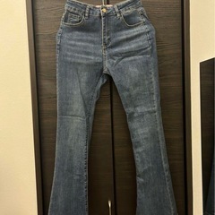 美シルエットハイウエストデニムパンツ ブーツカット   の画像