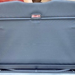BMW 525ツーリング トノカバー 中古 の画像