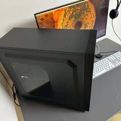 ゲーミングとワークステーション　デスクトップ　PCの画像