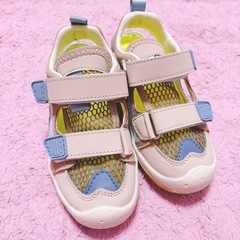 子供用 スニーカー 🧸 18cm  新品未使用 サンダル シューズの画像