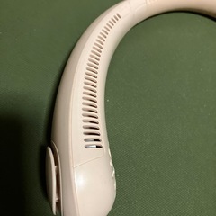 　首掛け扇風機の画像
