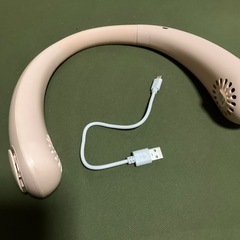 　首掛け扇風機の画像