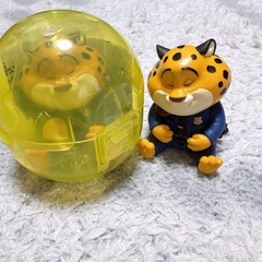 ディズニーのガチャガチャの画像