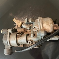 v100 純正キャブレターの画像