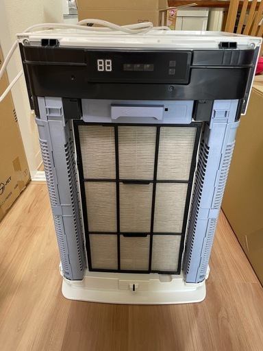 DAIKIN ダイキン 加湿空気清浄機 MCK
70T-W 2017年製