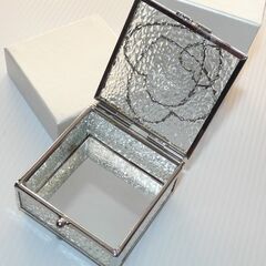 配達先決定🚚　無料配達します🚚美品💖4℃💖ジュエリーケース💖2006💖クリスマスコレクション💖の画像
