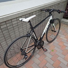 GIANT　DEFY　フラットバーロード ロードバイク　Mサイズ GIANTDEFYフラットバーロード ロードバイクMサイズ