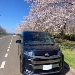 新型ノア 90系ノアハイブリッド SZ グリル！トヨタ ノア　ハイブリッドZWR90純正フロントグリルの画像