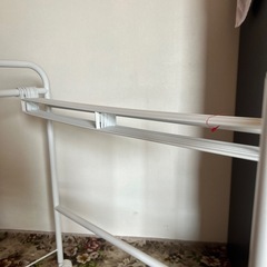 新品スラックスハンガーの画像