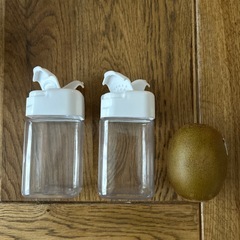 11 調味料入れ 2つの画像