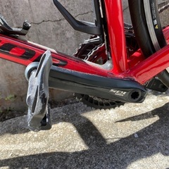 赤　ロードバイクの画像