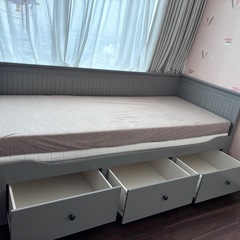 IKEAの人気ベッドの画像