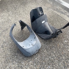 中古 純正部品 スズキ SUZUKI レッツ2 シールドレッグ ステップフロアの画像
